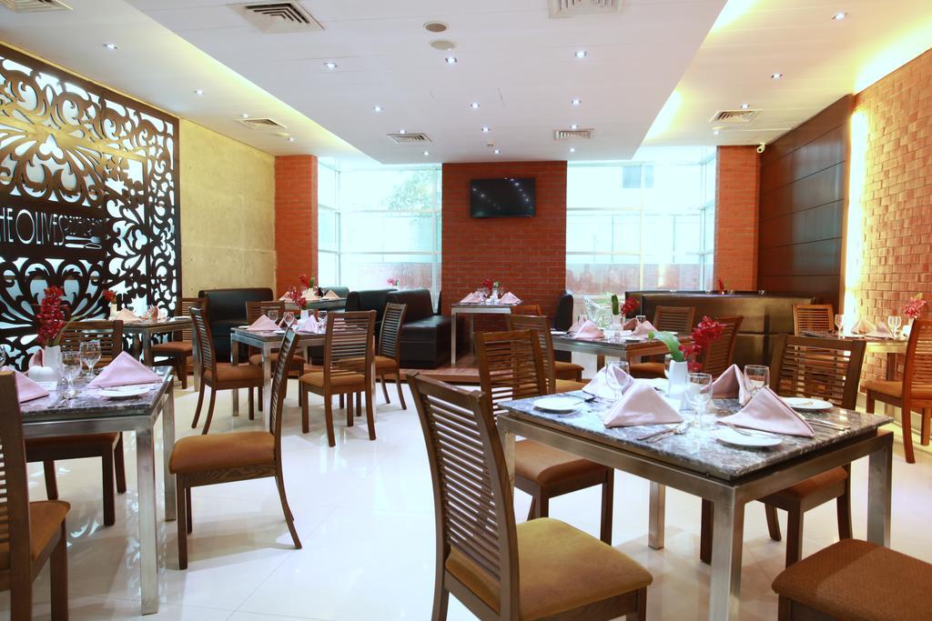 Hotel The Olives Dhaka Esterno foto